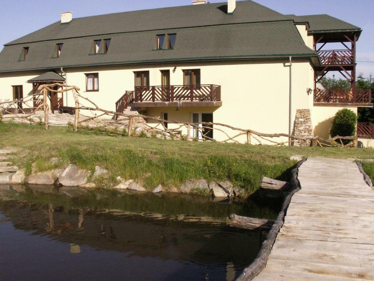 Agroturystyka Leszczynowy Dworek Ponikwa  Exterior photo